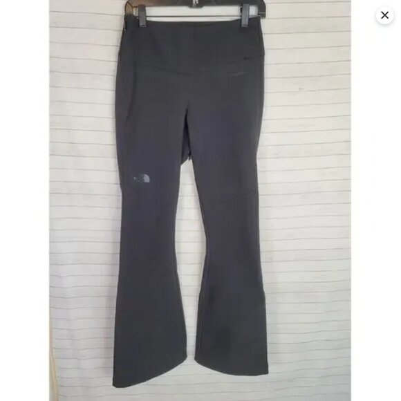 NWOT The North Face Snoga Insulated Yoga Snow Flare Pants Black in size 6 Short - Picture 1 of 6